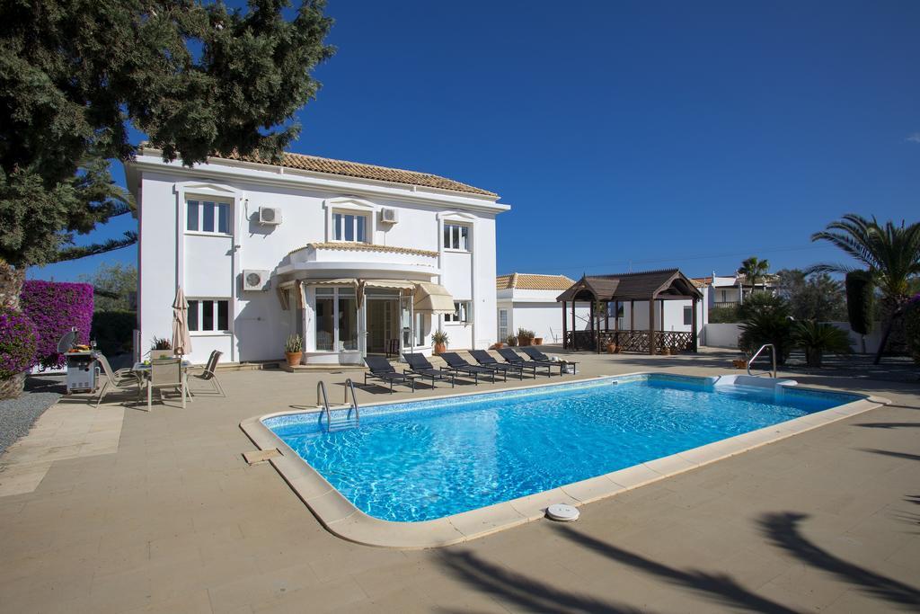 Villa Georgia Pernera Exterior foto